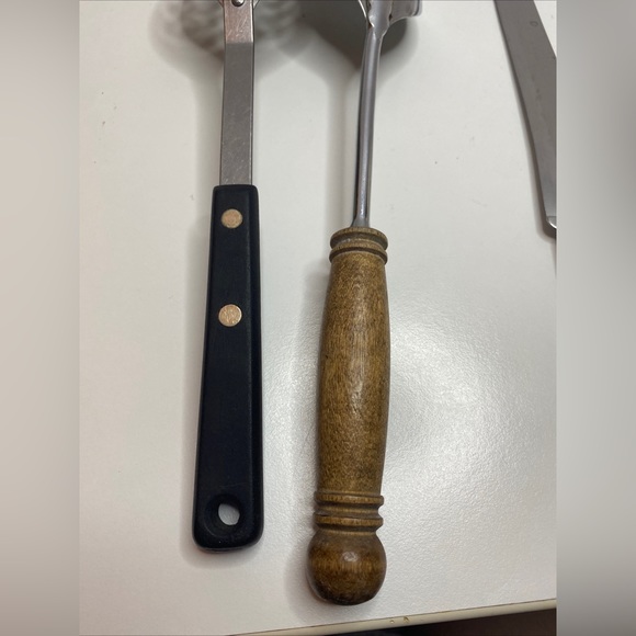 Vintage Ekco Knife 8” Blade Slicer And Two Servings Spoon - Picture 7 of 16